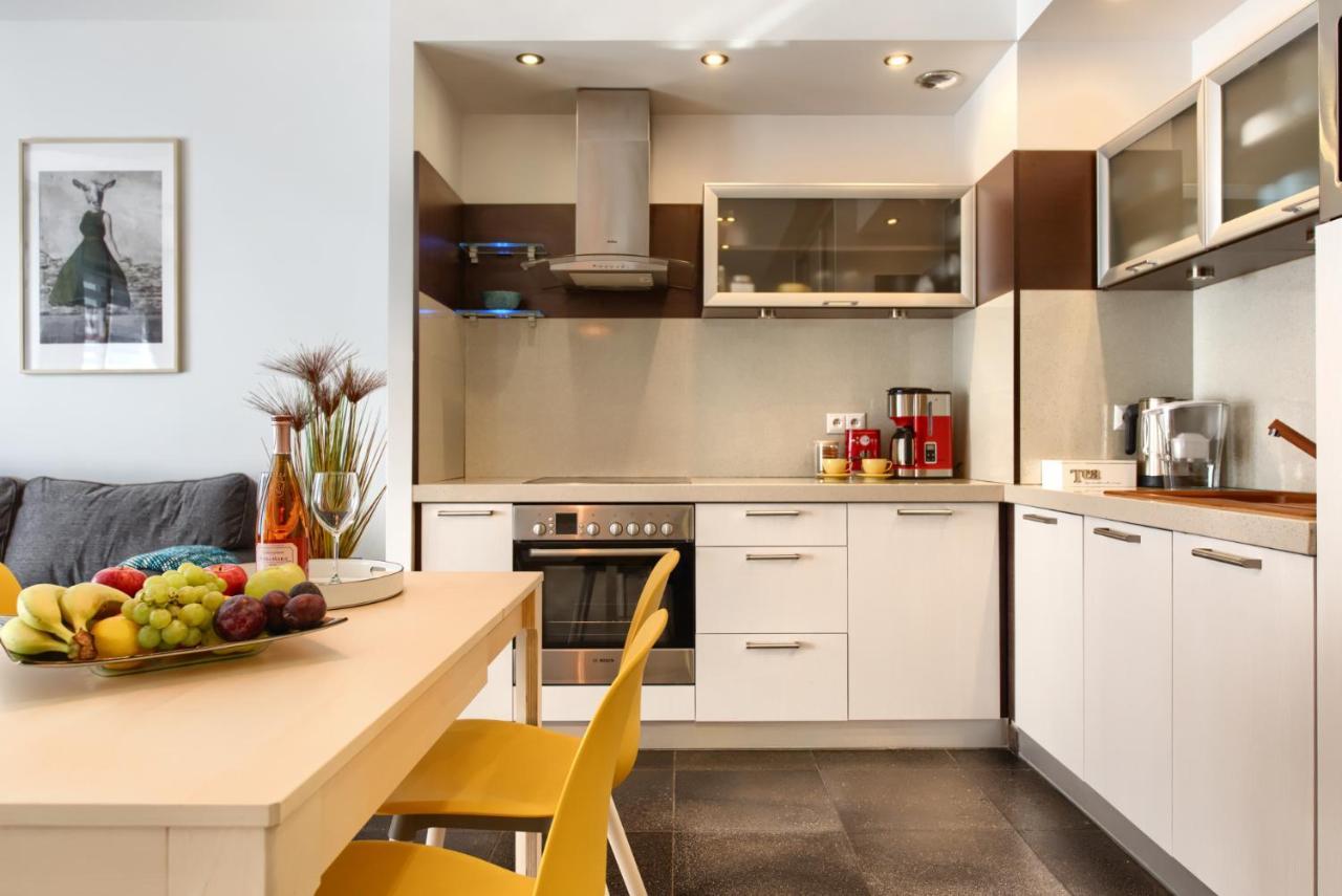 City Center Apartament Parking By Impero พอซนาน ภายนอก รูปภาพ